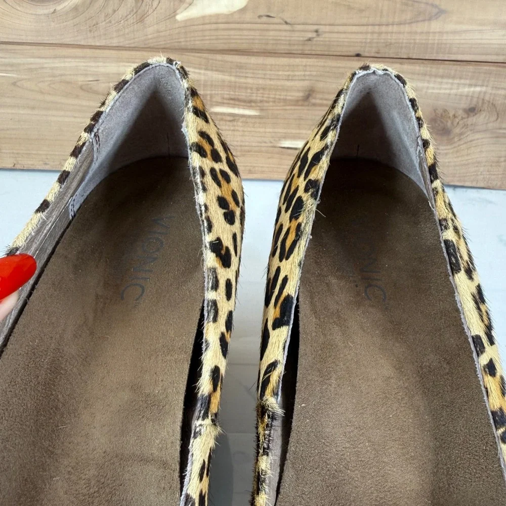 Vionic Leopard Print Calf Hair Wedge Pumps Womens 10 Round Toe Animal Print